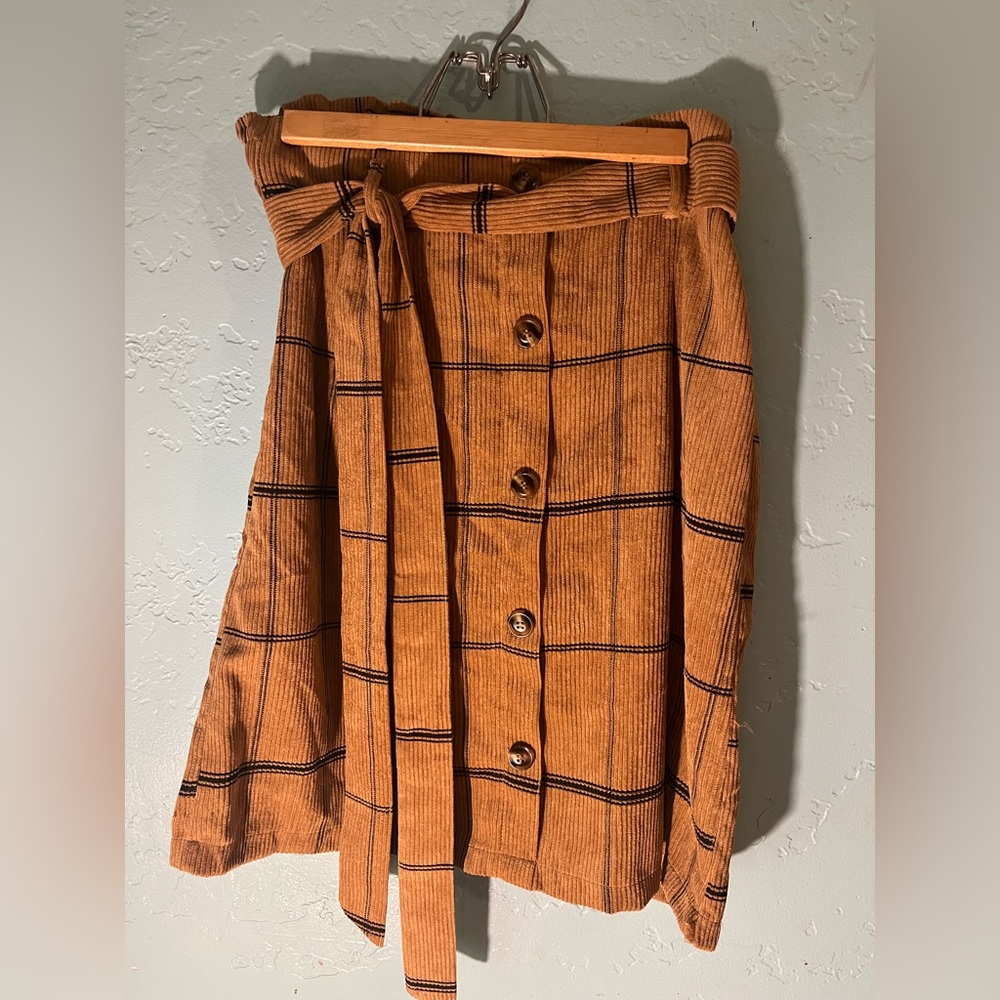 Potters pot button belted skirt